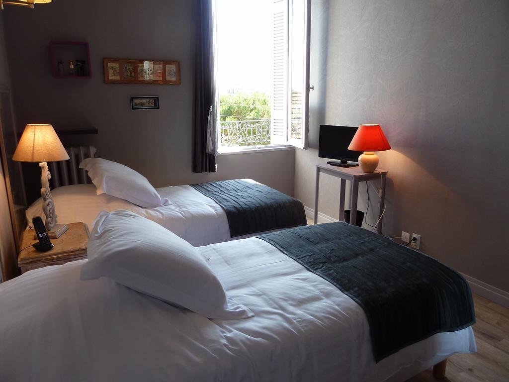 Hotel Souvenirs De Familles Saintes Δωμάτιο φωτογραφία