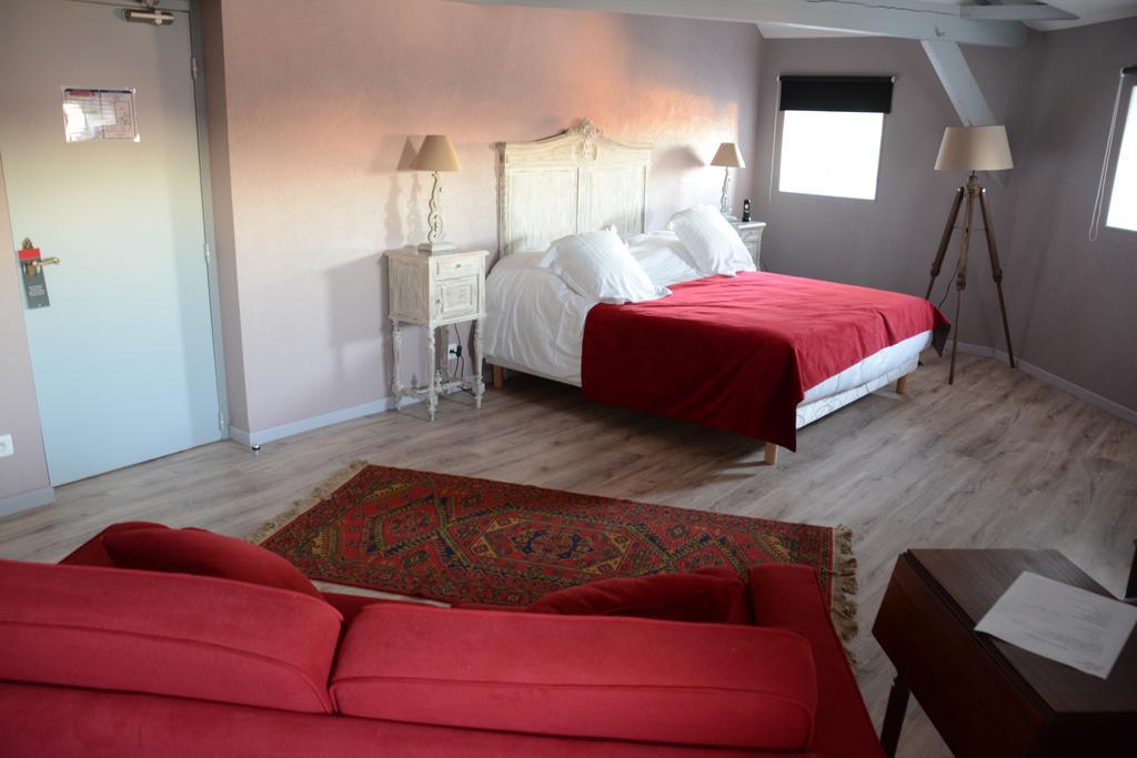 Hotel Souvenirs De Familles Saintes Εξωτερικό φωτογραφία